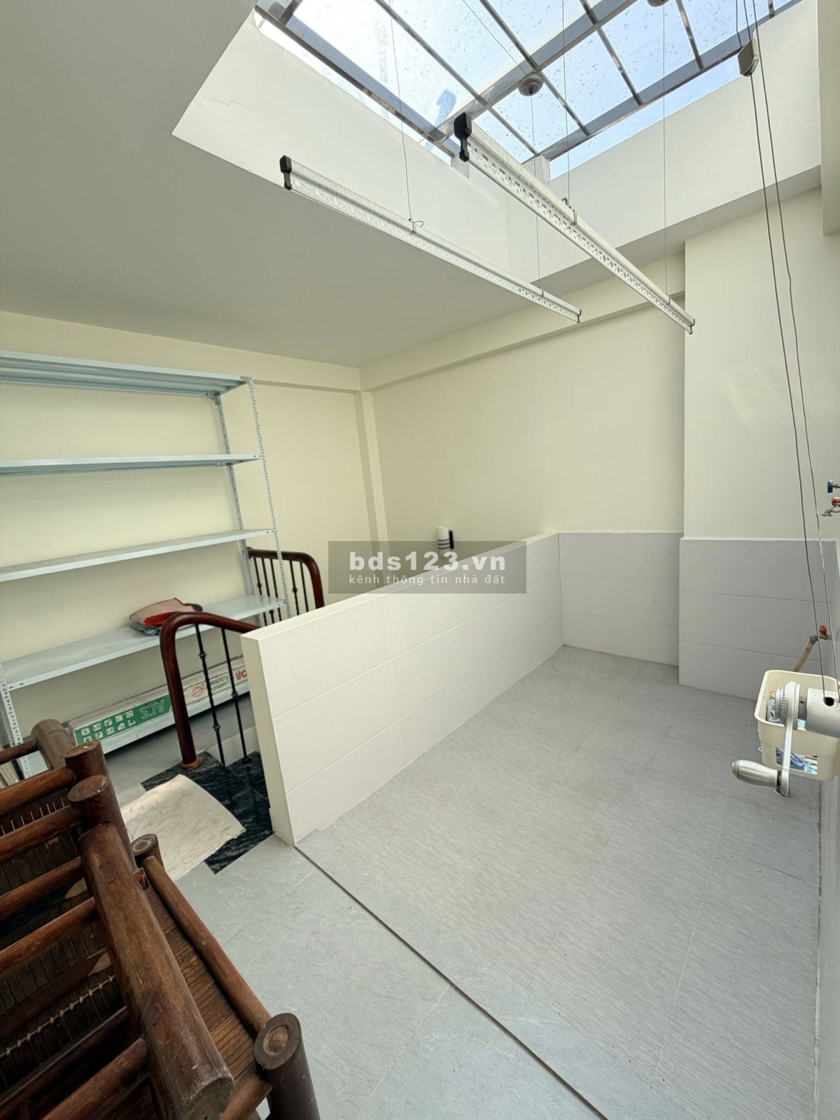 Bán nhà lô góc Lạc Long Quân, Tây Hồ – 9 tỷ – 40m² – 5…