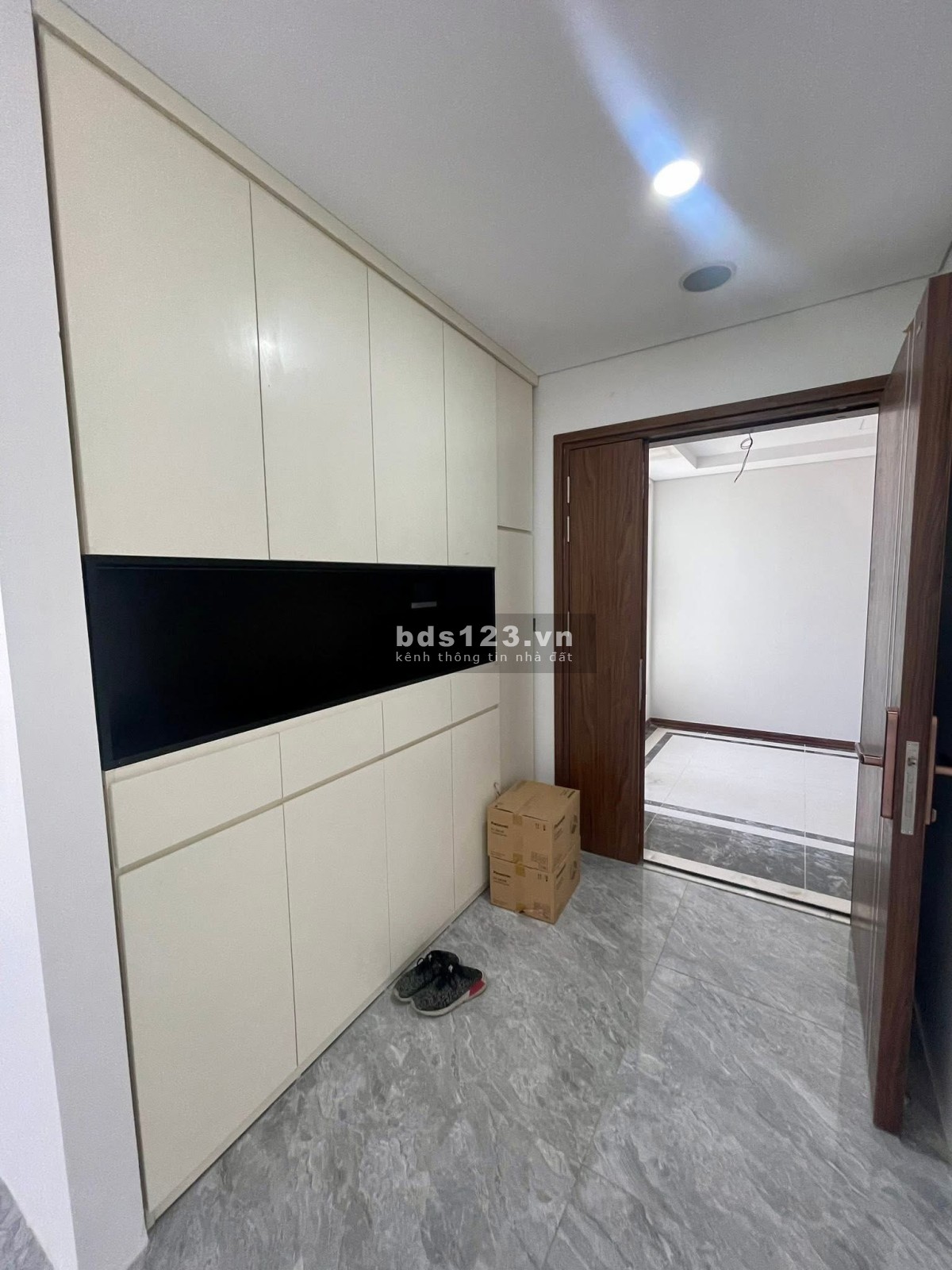 Bán căn hộ chung cư cao cấp Capital Elite 18 Phạm Hùng 119M2