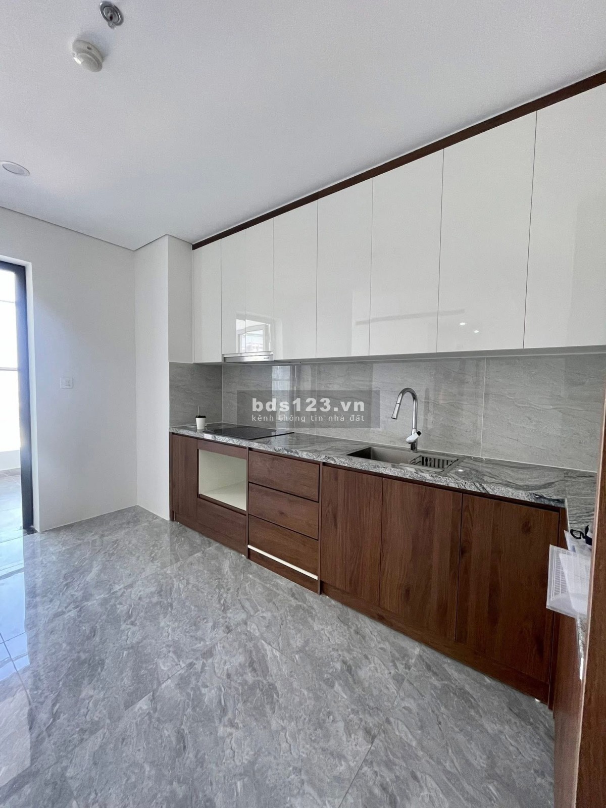 Bán căn hộ chung cư cao cấp Capital Elite 18 Phạm Hùng 119M2