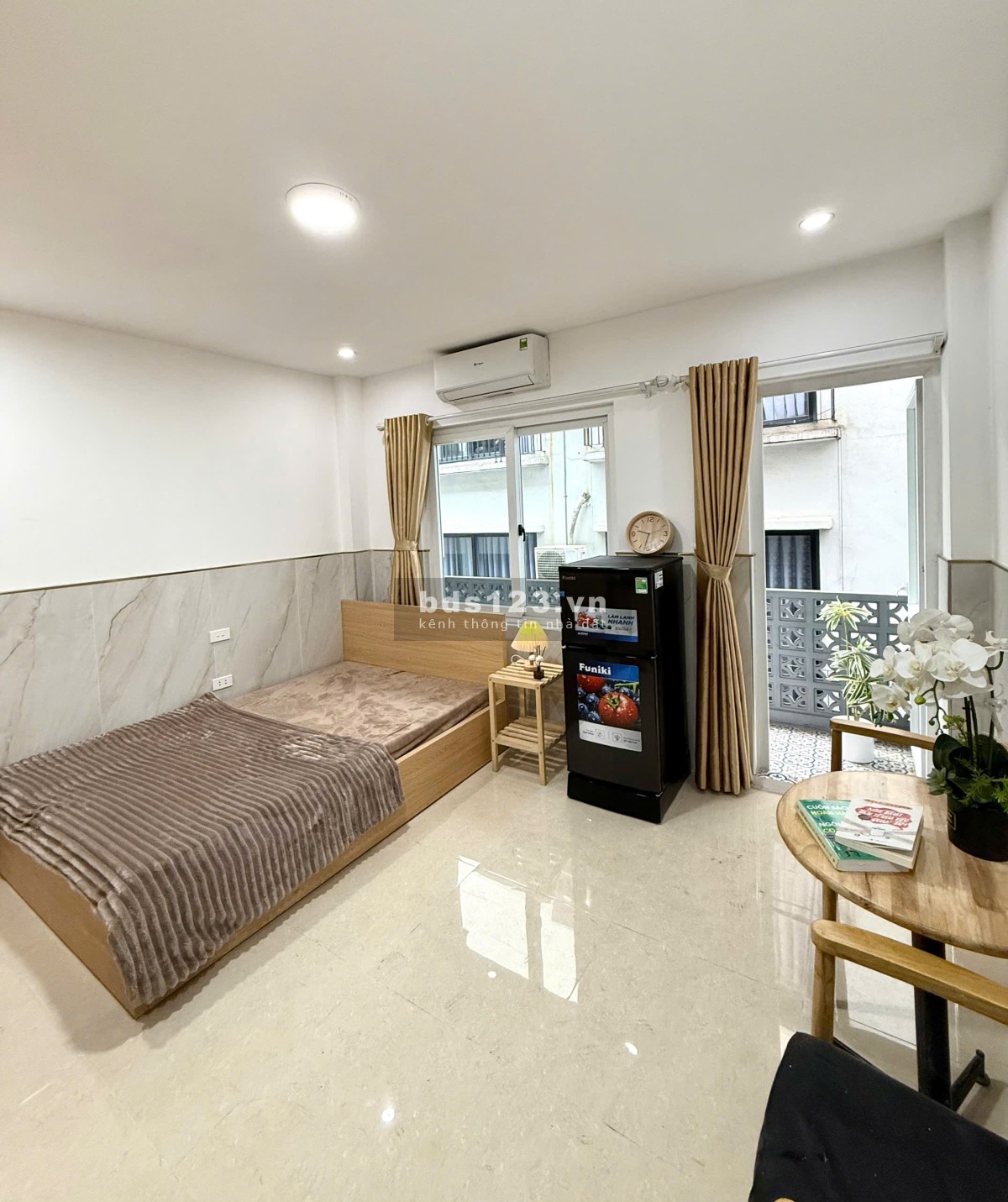 Cho thuê phòng đẹp ngay mặt đường Trần Duy Hưng