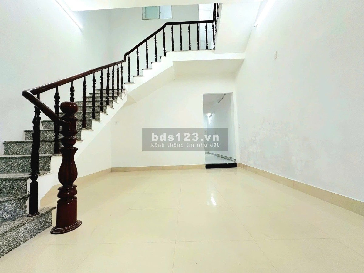 Lô Góc – Gần ngay chợ Cồn, Big C – Nhà 2 tầng Kiên Cố