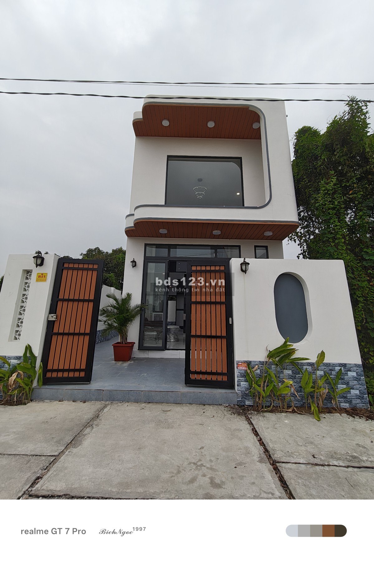 Bán gấp 2pn2wc - 2ty5 sau lưng chợ Cần Đước