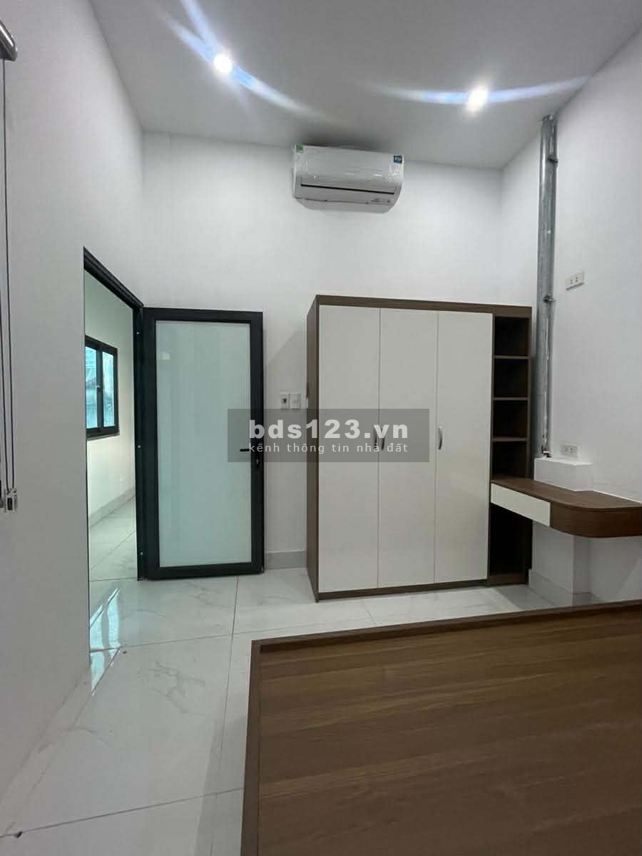 Trung tâm Cầu Giấy 7 tầng thang máy 58m mt4.4m ngõ thông Nguyễn…