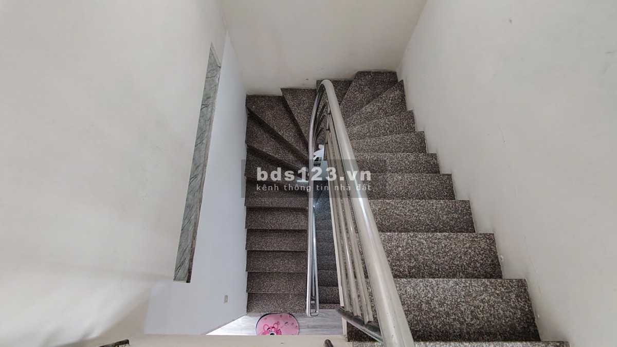 Cho thuê nhà riêng Hẻm Xe Hơi 388/5 Huỳnh Tấn Phát, 130m2, 4PN,…