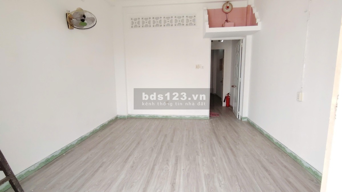 Cho thuê nhà riêng Hẻm Xe Hơi 388/5 Huỳnh Tấn Phát, 130m2, 4PN,…