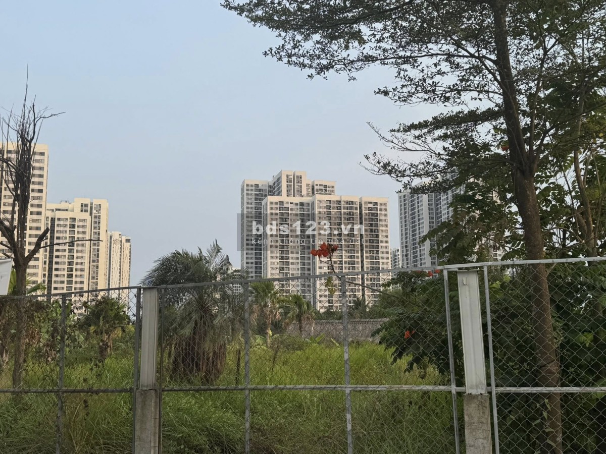 Chủ gửi nhà mới xây 1 trệt 1 lửng | Đường 8m | gần Vinhomes Grand Park | Giá 4 tỷ