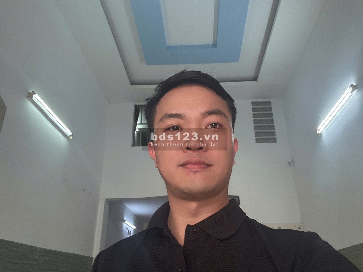 Chủ gửi nhà mới xây 1 trệt 1 lửng | Đường 8m | gần Vinhomes Grand Park | Giá 4 tỷ