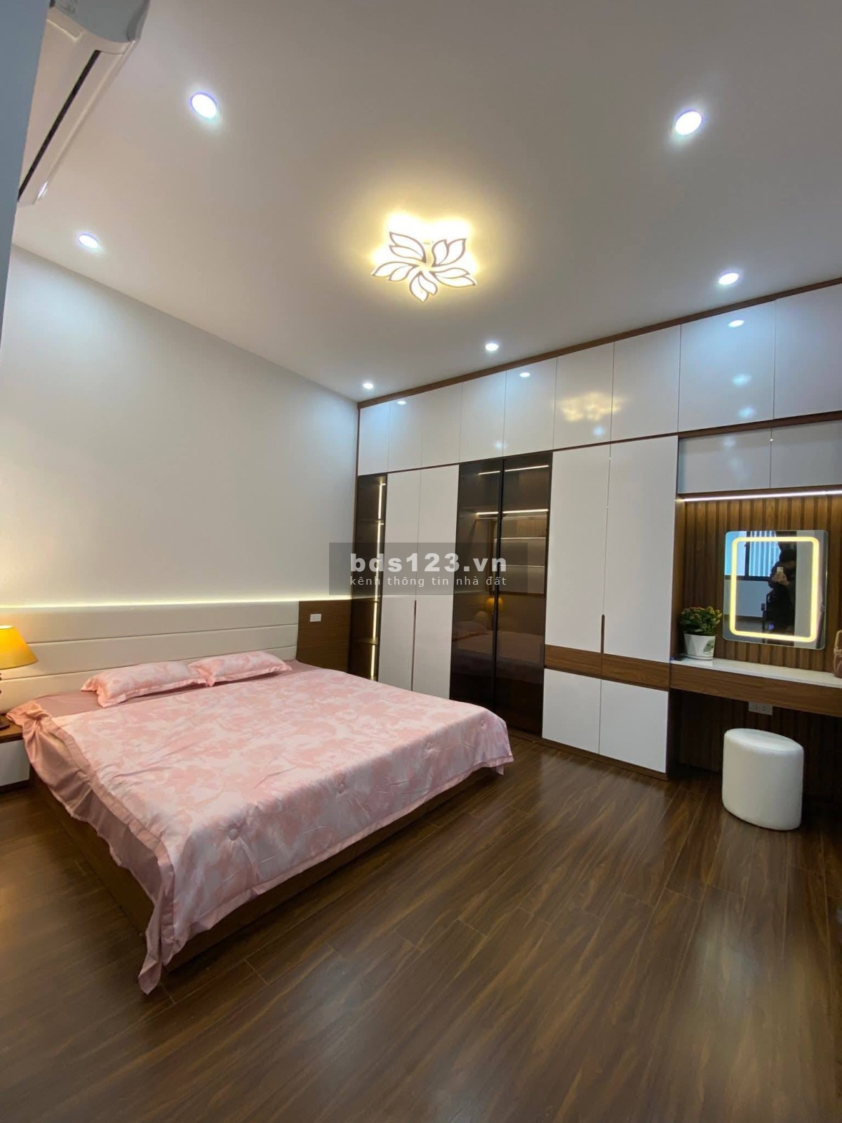 Nhà Đẹp Minh Khai, Hai Bà Trưng 30/39m, 5 tầng, mt 4.3m, giá 8.38 tỷ