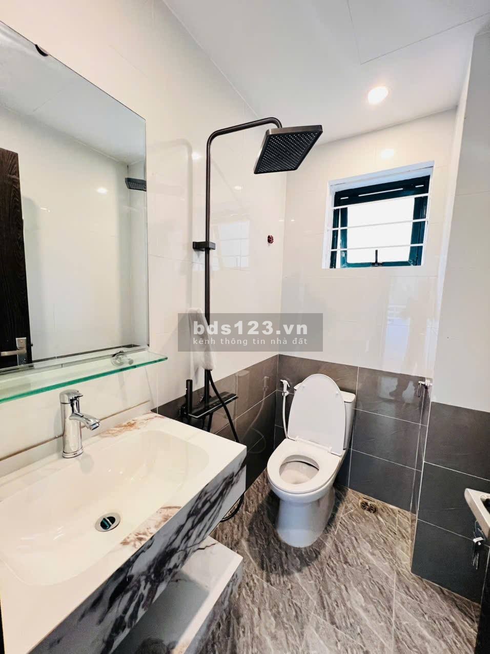 Căn chung cư 79m² siêu đẹp chỉ 7 tỷ, nằm ngay KĐT Mễ Trì Hạ