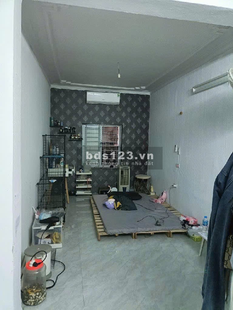 Ngõ chợ Khâm Thiên, một bước ra công viên Thống nhất, Trung…