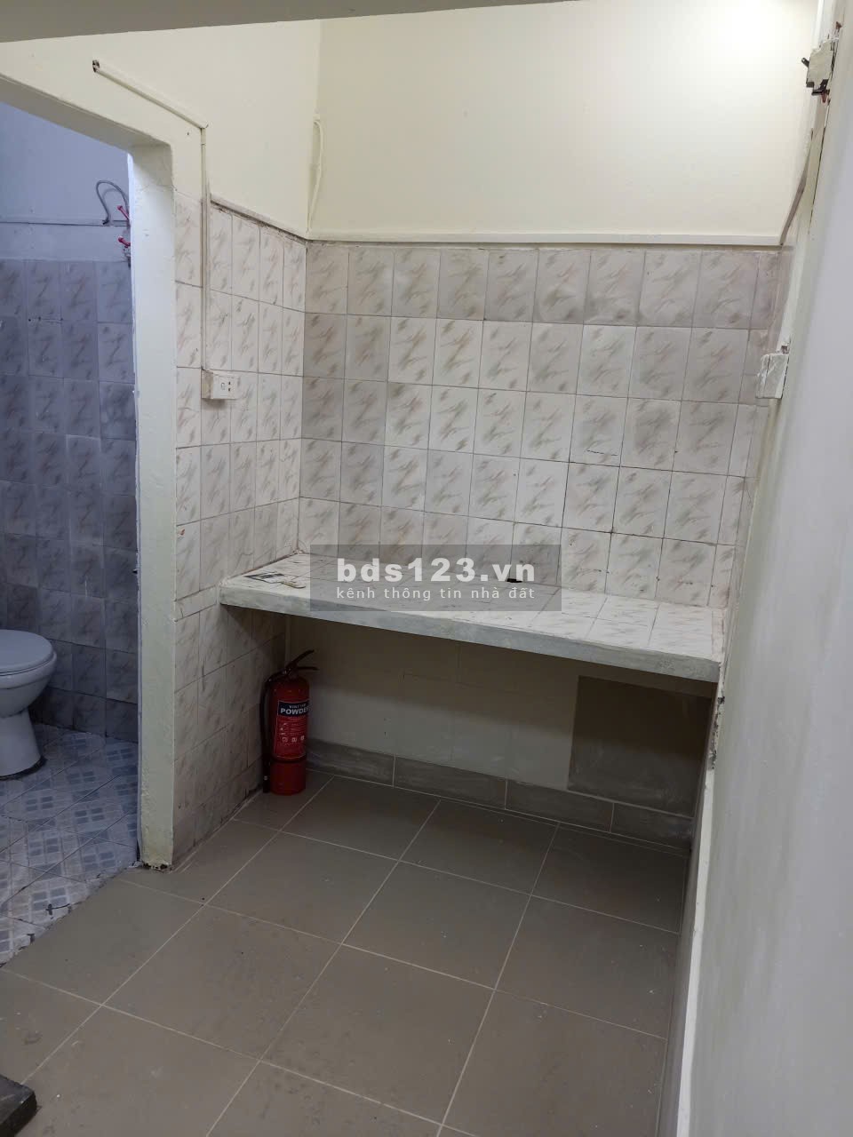 Chính chủ cho thuê cả nhà riêng 2 tầng, số 70 ngõ 381, phố…