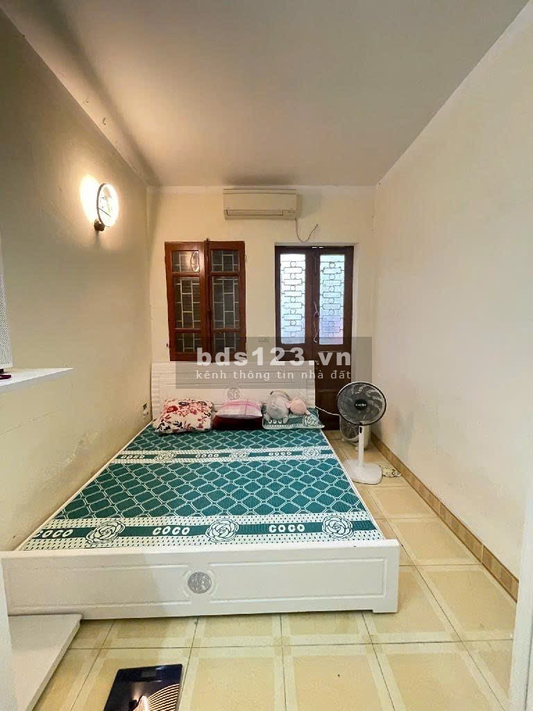 Bán nhà ngõ Trần Quang Diệu, quận Đống Đa, 42m2, 4 tầng