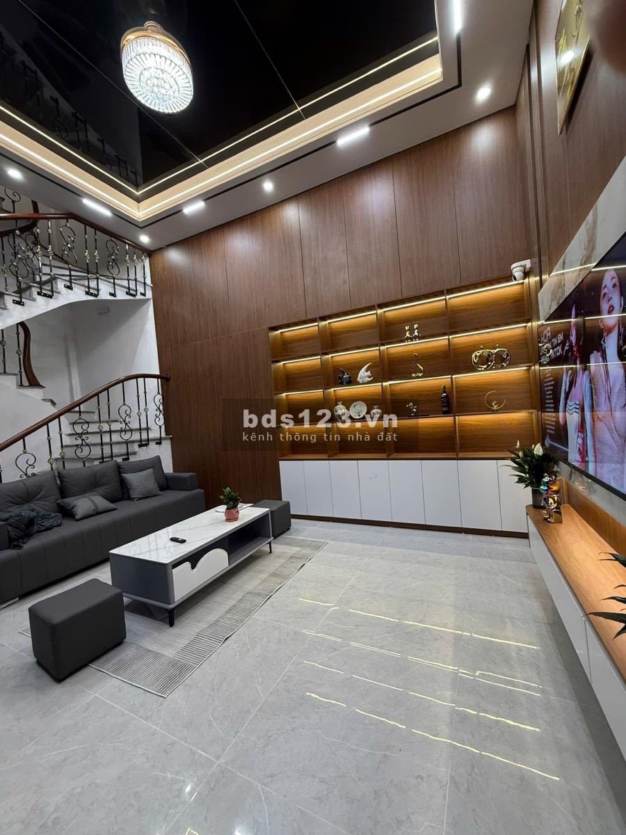 Bán nhà trung tâm Đống Đa ngõ 5m 40m² 4 tầng mặt tiền 4m giá…