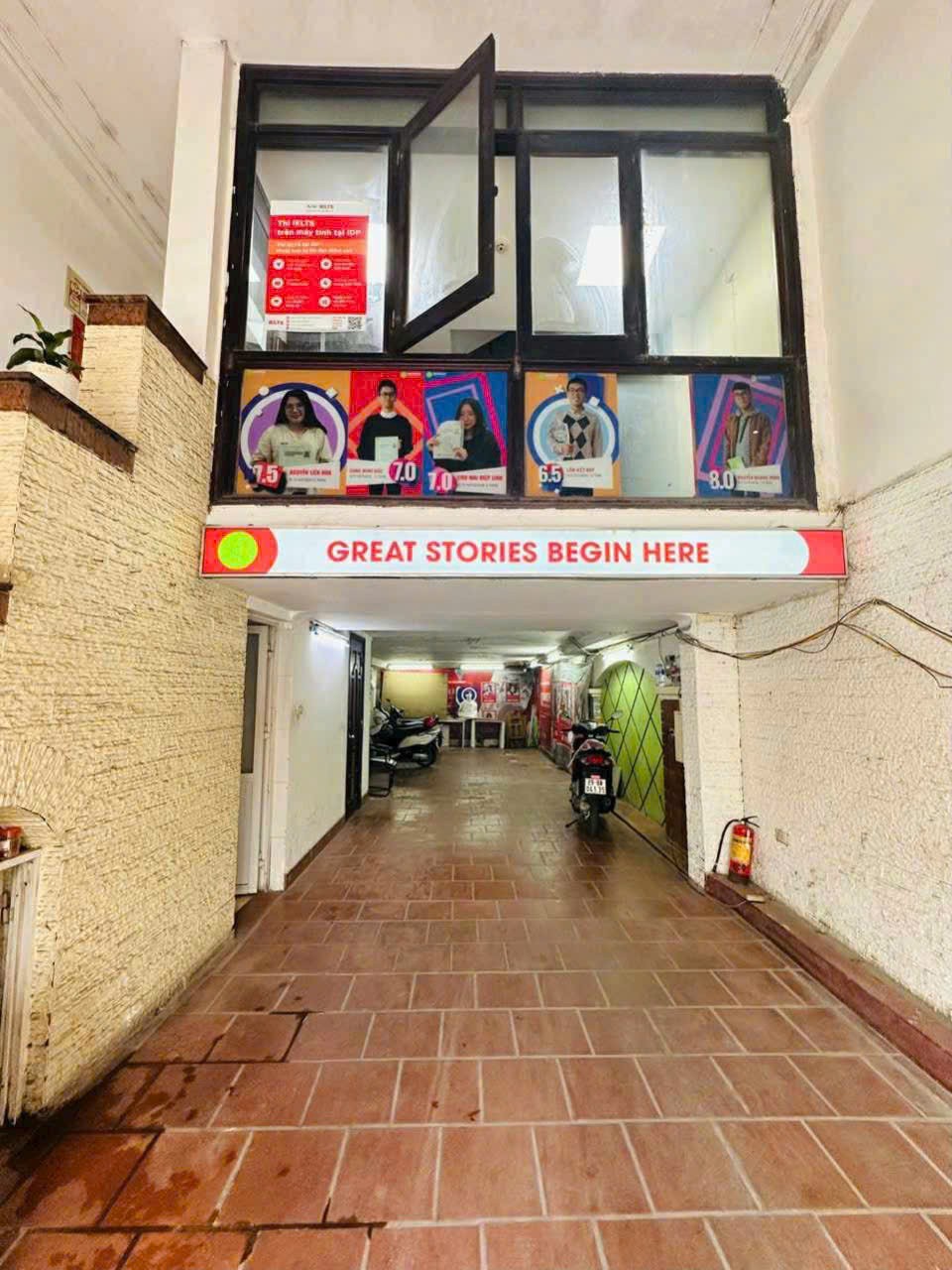 Cho thuê nhà MP Lạc Trung KD đỉnh mọi loại hình 90m² x 6…