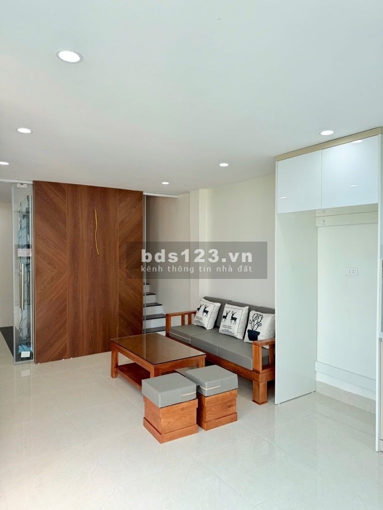 Căn mặt Phố, Bùi Xương Trạch 31M2/6 Tầng/ 12.3Tỉ