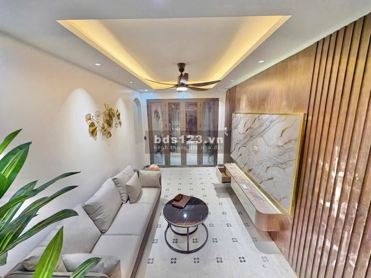 Nhà Đẹp Gần Phố Trương Định 28/30m, 4 tầng, mt 3.2m, giá 7.3…