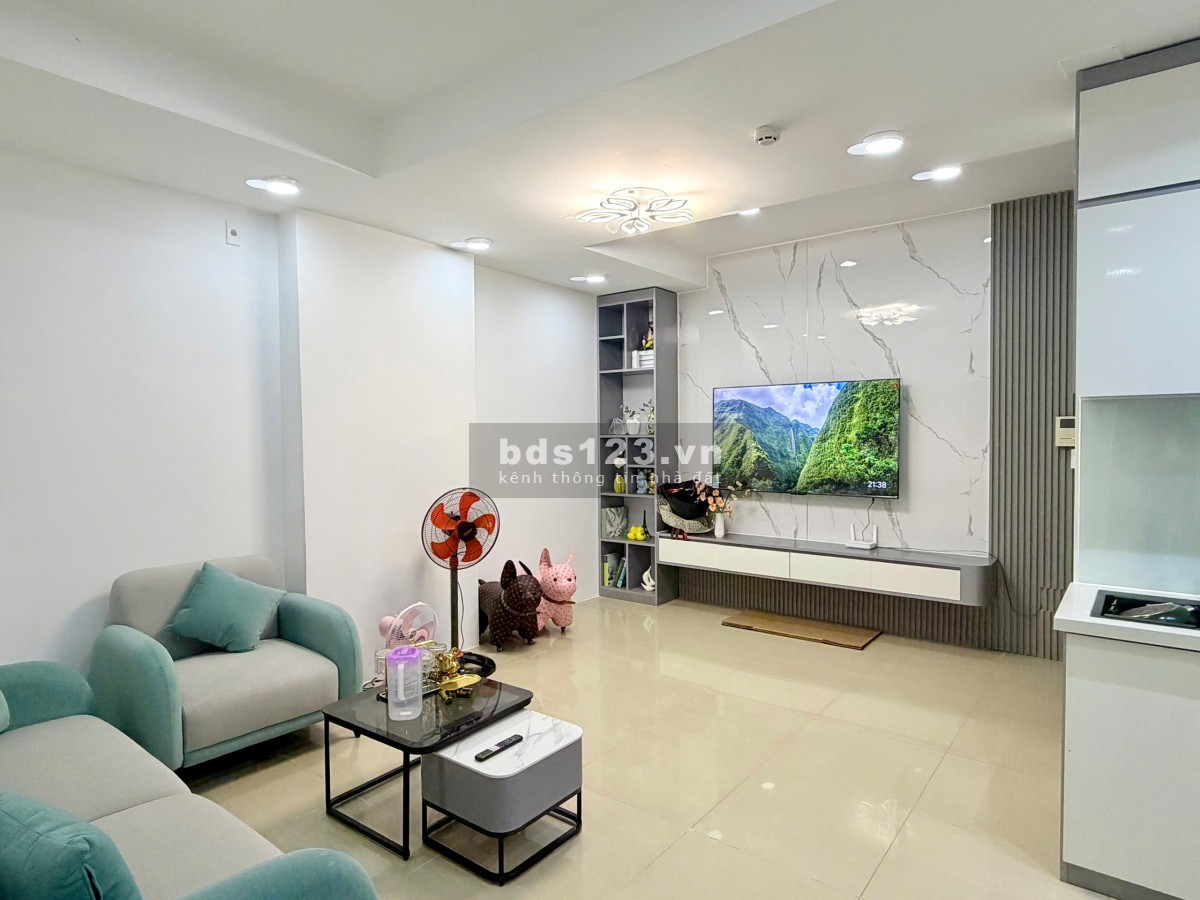 Căn hộ 75m2 Hoàng Kim Thế Gia sổ hồng sẵn, full nội thất, TT 950tr ở ngay