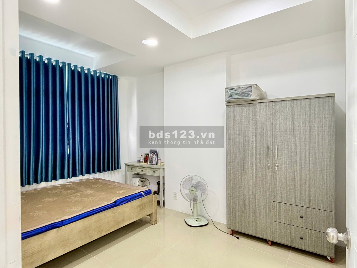 Căn hộ 75m2 Hoàng Kim Thế Gia sổ hồng sẵn, full nội thất, TT 950tr ở ngay