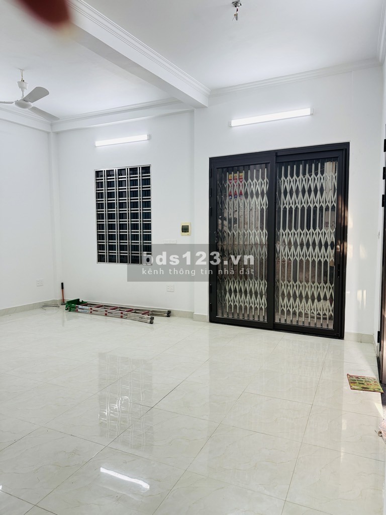 Nhà Khương Trung/Thanh Xuân/ Ngõ Thông rộng/38m2/ 4 Tầng/ Lô góc…