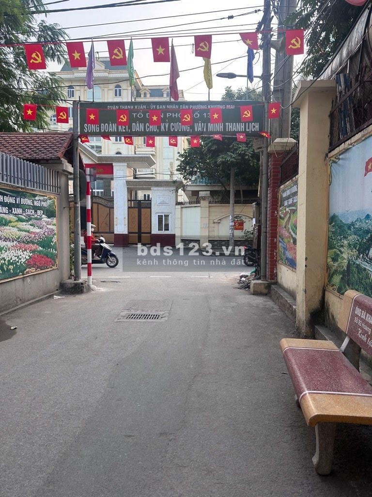 Nhà Hoàng Văn Thái, ngõ rộng, đường thông ô tô vào nhà,…