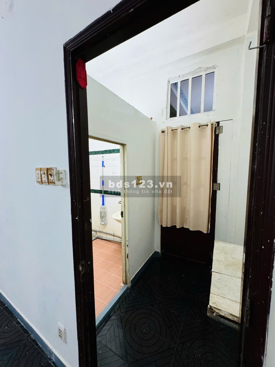 Phòng trọ giá rẻ 20m2, 29 Bàu Cát 6, Q. Tân Bình (khoá vân tay,…