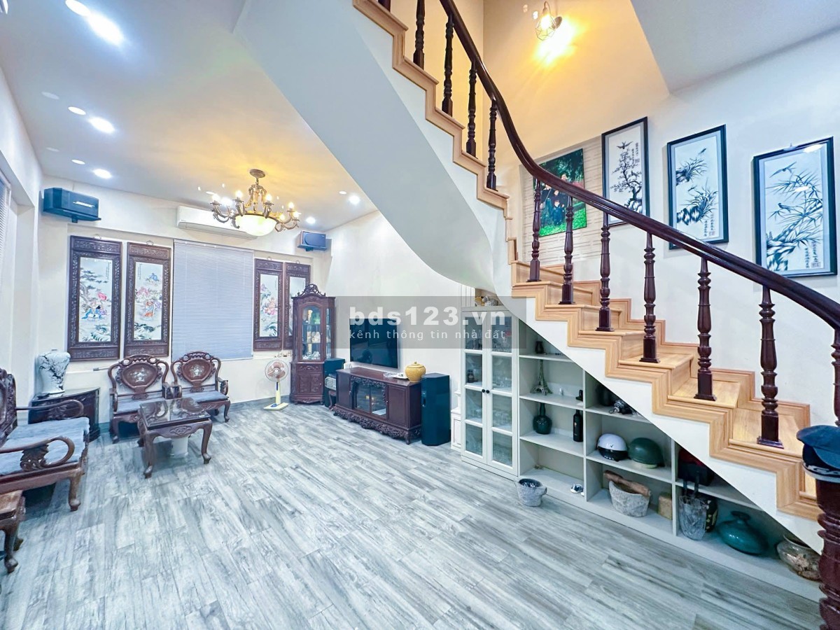 Nhà Đẹp Mặt Phố Thanh Đàm, Hoàng Mai 100/130m, 3 tầng, mt 9m,…