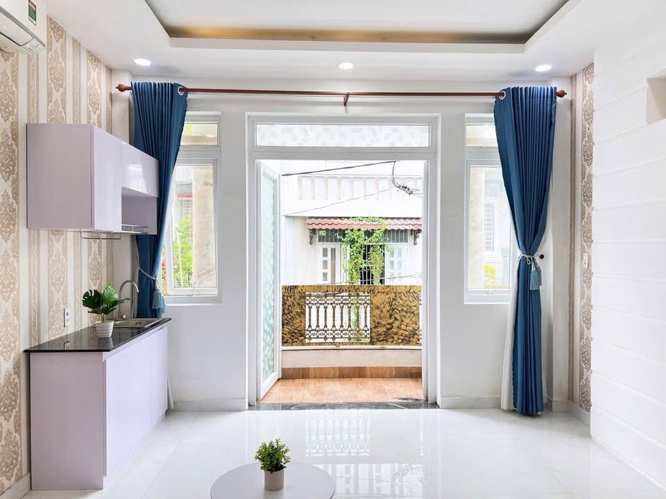 Cho thuê Studio ban công, nội thất cơ bản tại Gò Vấp