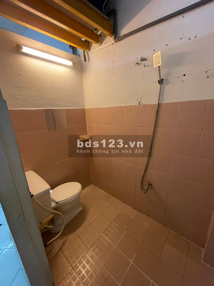 Cho thuê nhà 2PN Lê Văn Sỹ, P14 Quận 3 - 10 triệu/tháng