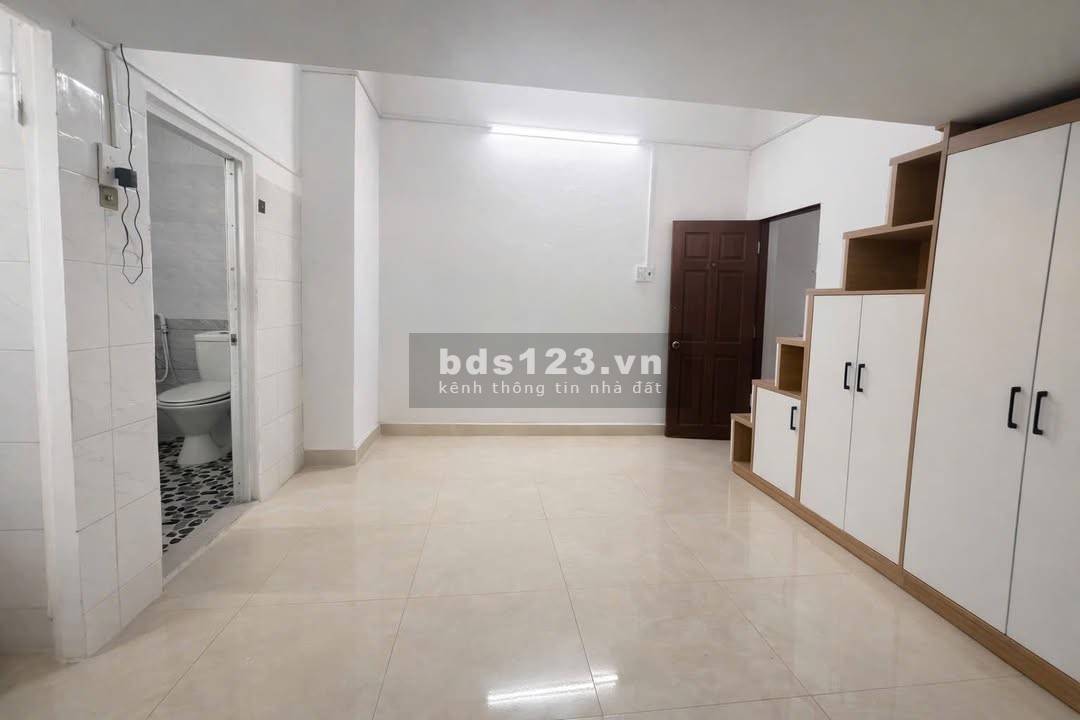 Phòng trọ có ban công, tách bếp tại Song Hành, Trung Mỹ Tây, Q12