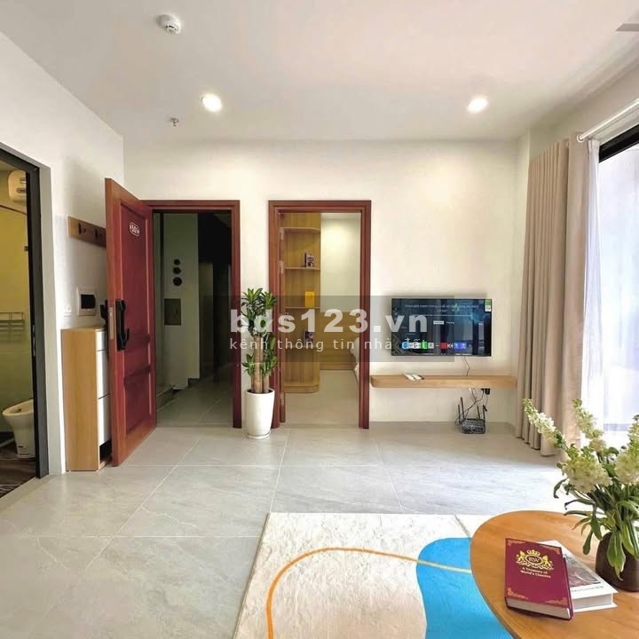 Cho thuê căn hộ 1PN tách bếp 45m² tại Bến Vân Đồn, Quận 4