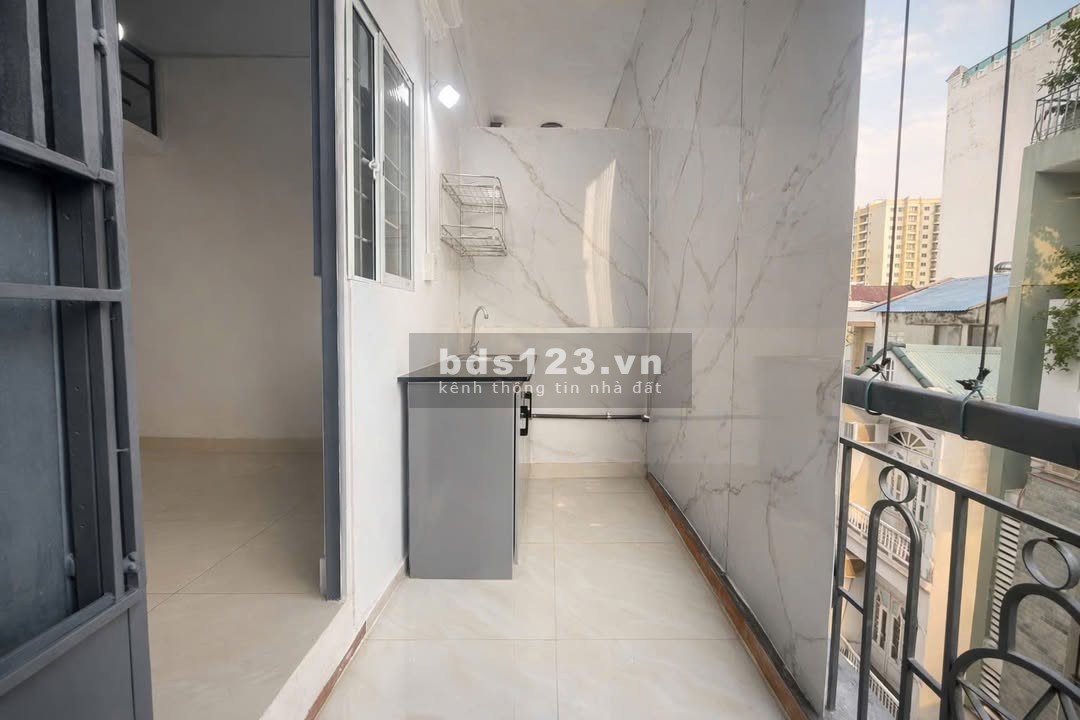 Phòng trọ có ban công, tách bếp tại Song Hành, Trung Mỹ Tây, Q12