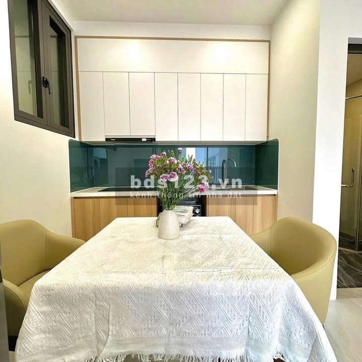 Cho thuê căn hộ 1PN tách bếp 45m² tại Bến Vân Đồn, Quận 4