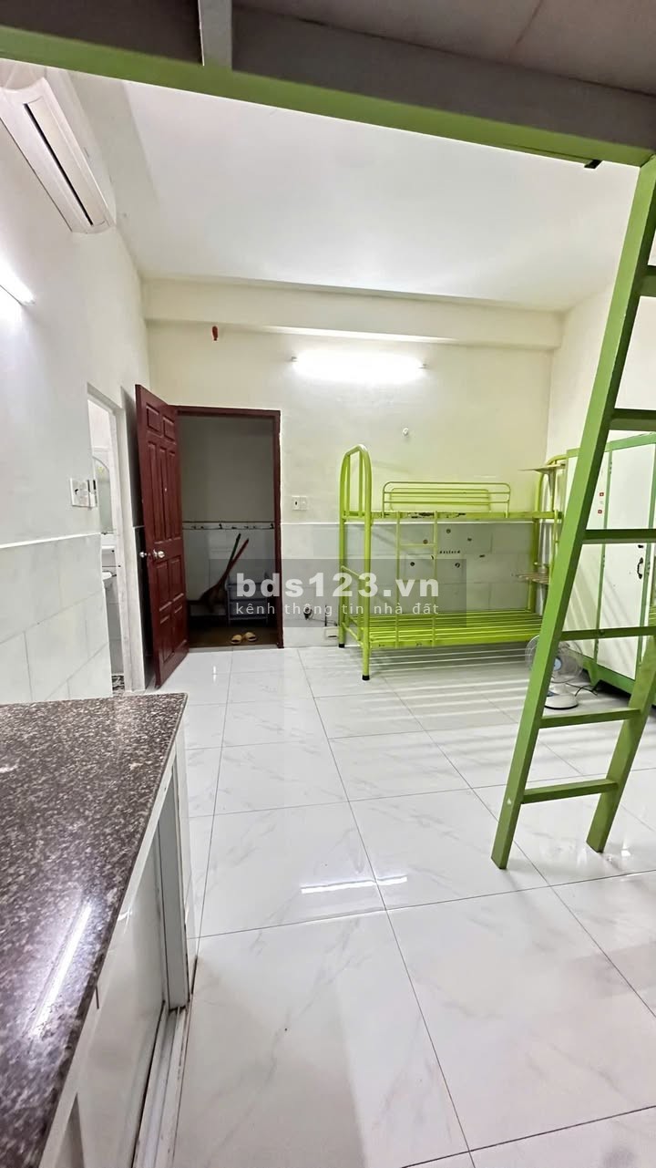 Cho thuê Duplex tại 20 Phú Thuận, gần Phú Mỹ Hưng