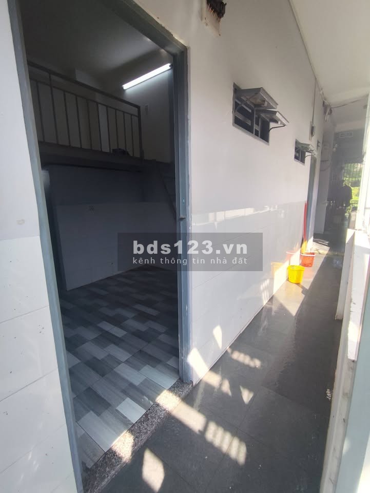 Phòng trọ 3tr/tháng có ban công, máy lạnh tại 23/11 đường…