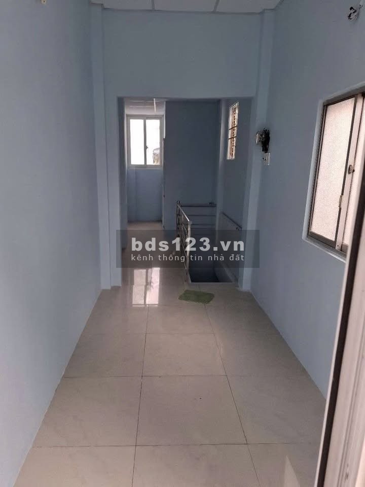 Cho thuê nhà mặt tiền Trường Sa, P.3, Q.Tân Bình