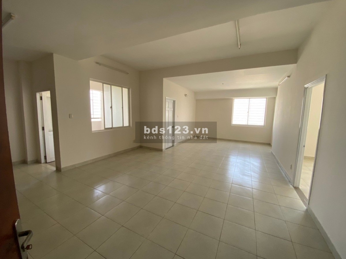 Bán 2pn2wc 95m2 PHÚ MỸ THUẬN, tầng cao view sông. Giá bán 2.6…