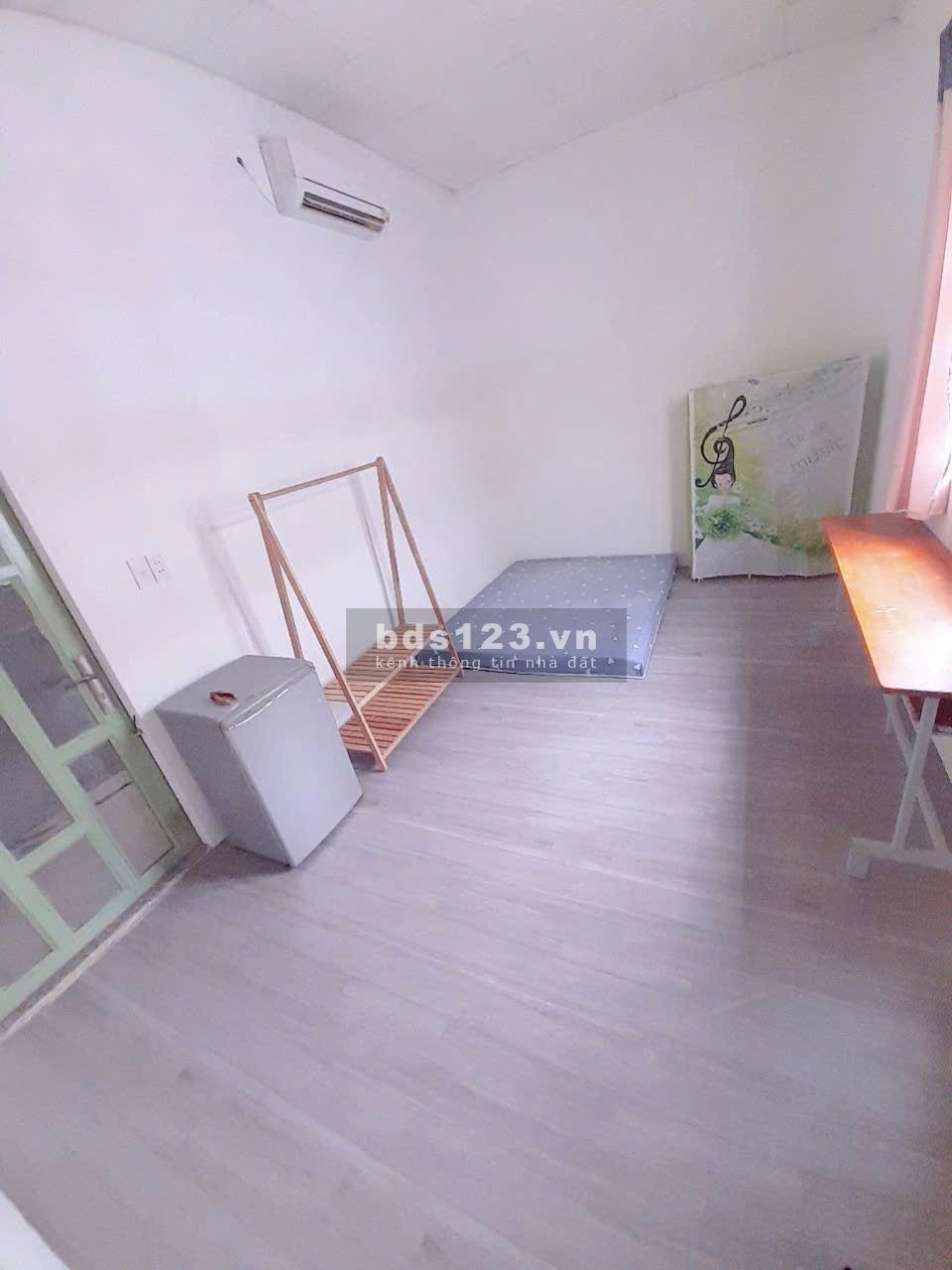 Phòng trọ Tân Phú giá rủ, đầy đủ nội thất, cửa sổ…