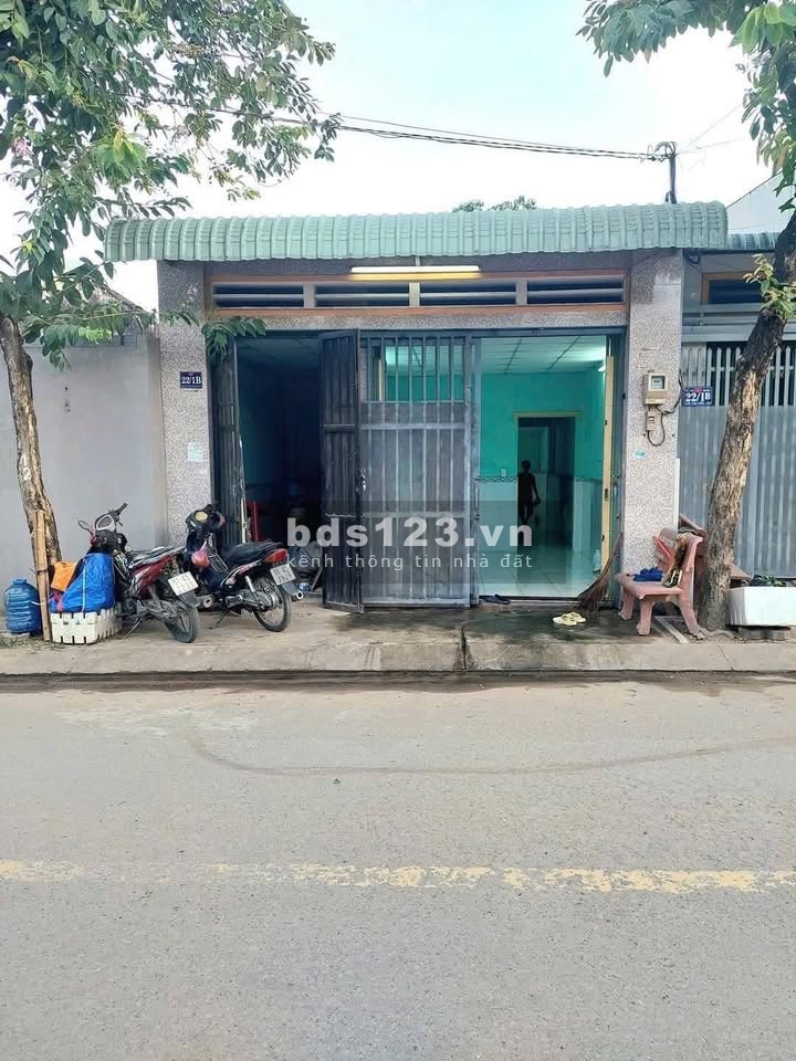 Cho thuê nhà nhỏ mặt tiền Thới Tam Thôn 15