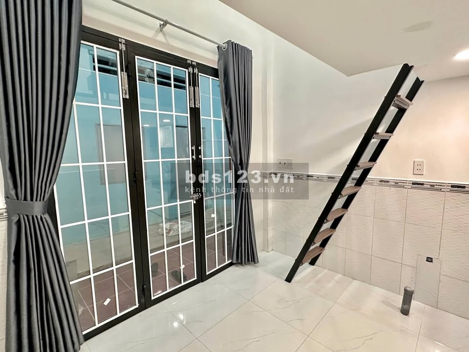 Siêu phẩm dãy trệt - Trung Mỹ Tây, q12 - Gần đại học LDXH,…