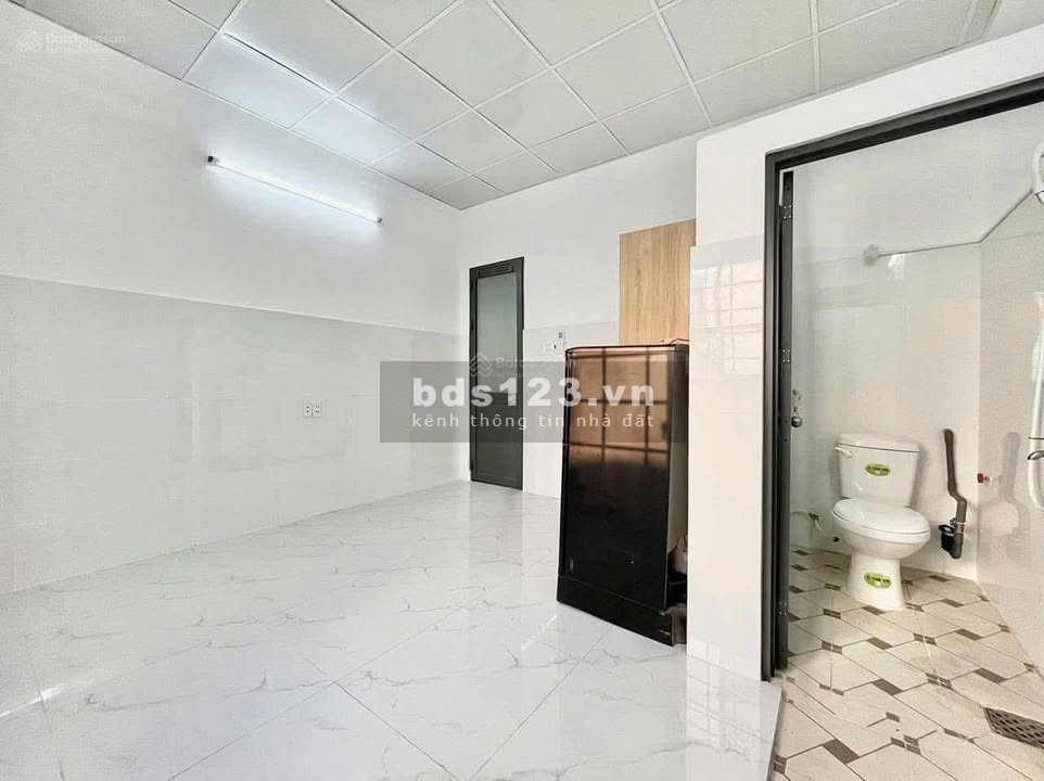 Cho thuê phòng tại 217 Luỹ Bán Bích, Tân Phú cách VH 500m