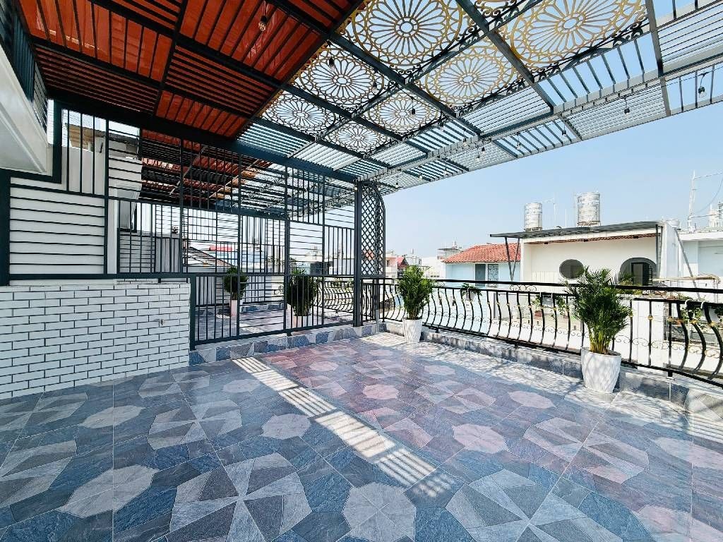 Bán nhà HXH Trường Chinh 3 tầng 70m2(5*14) gần Pandora Trường…