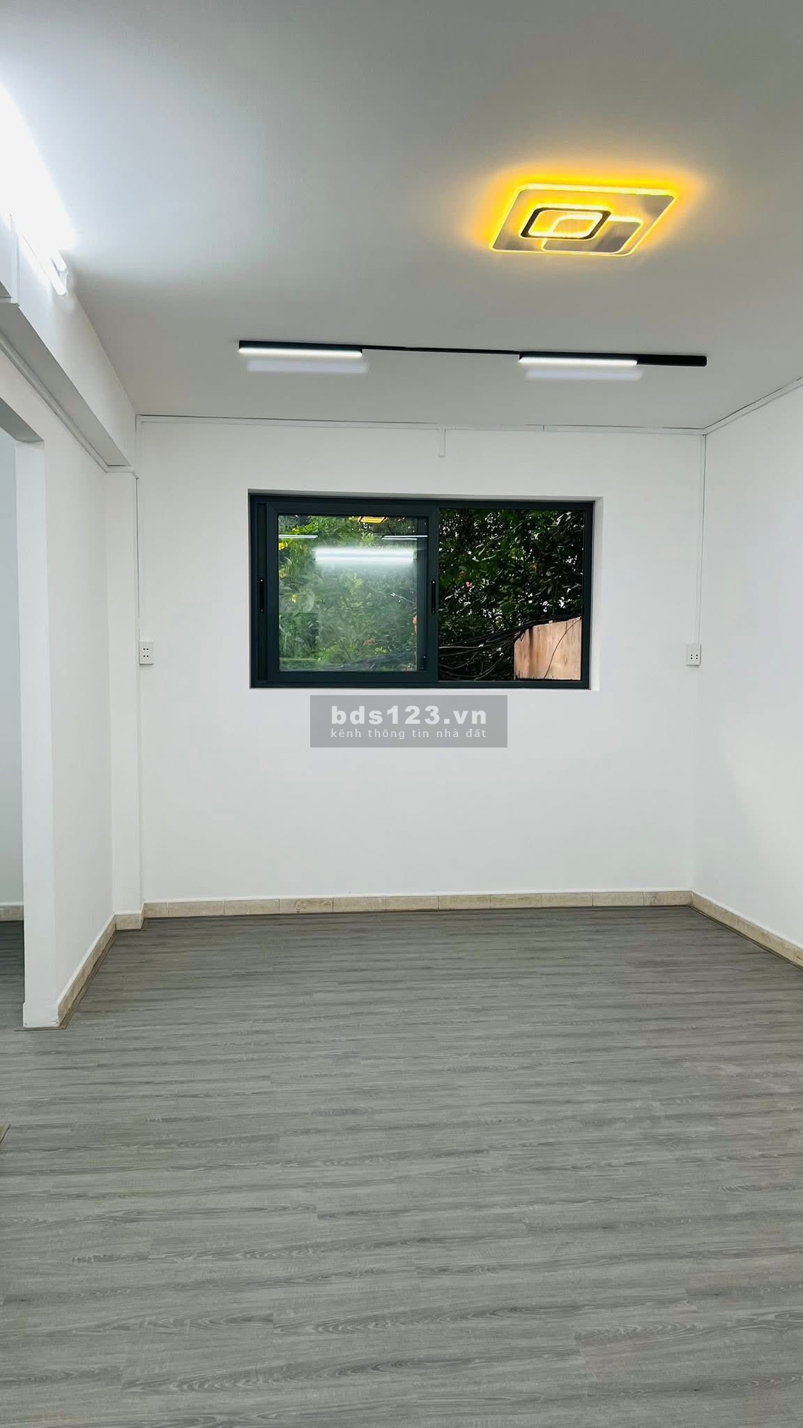 Bán gấp chung cư Sơn Kỳ thang bộ đường Cc2 giao bình long…