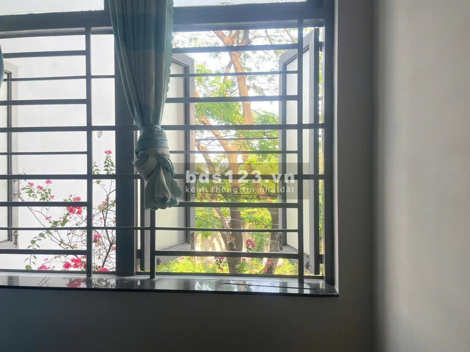 Ký Túc Xá Nữ 43 Vườn Lài, An Phú Đông, Quận 12, TP.HCM