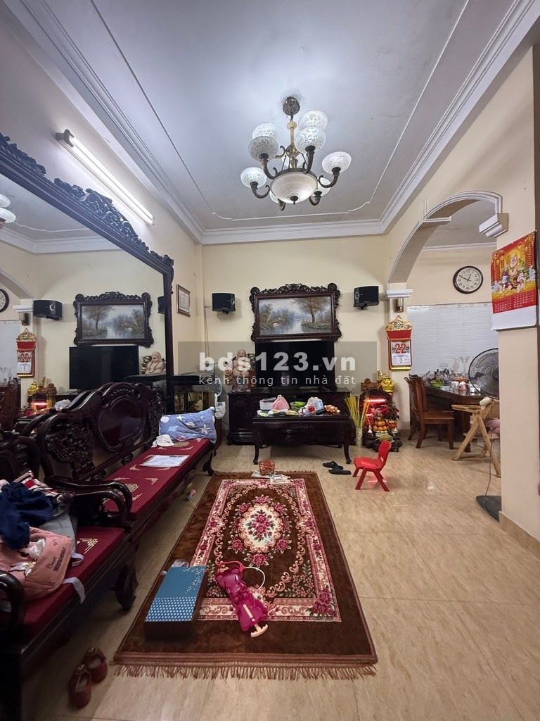 HÀNG XÓM TTTM ATEMIST NGUYỄN VIẾT XUÂN -THANH XUÂN 75M2. 4 TẦNG .…