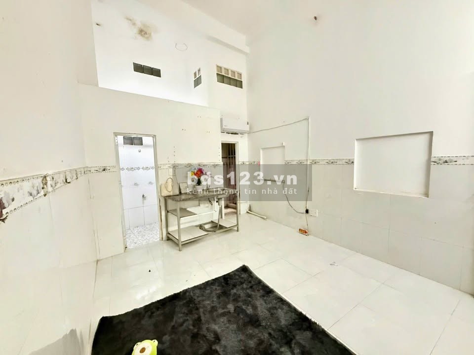 Phòng trệt có bếp, máy lạnh tại 958 Hậu Giang, Q6 - Giá 2.9…
