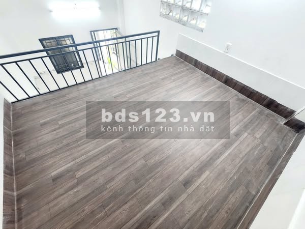 Phòng rộng 4 người, Đ. Đoàn Thị Điểm, gần Bệnh Viện…