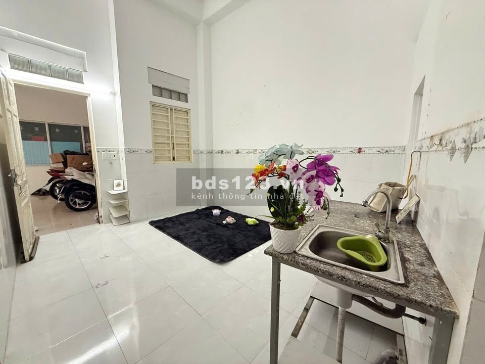 Phòng trệt có bếp, máy lạnh tại 958 Hậu Giang, Q6 - Giá 2.9…