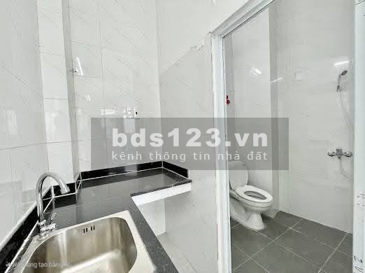 Phòng 378 Tân Hương gần Aeon, ban công, giá 3.79 triệu