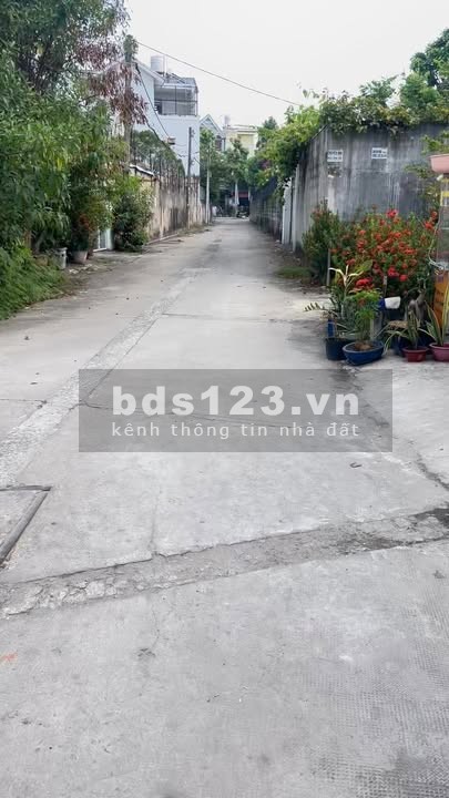 Phòng mới cho thuê có máy lạnh, giá 2.5 triệu, gần Karaoke Ga Lăng