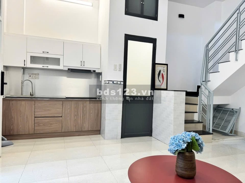Nhà nguyên căn 75m2 cuối Pasteur Q.3, full nội thất, 16 triệu/tháng